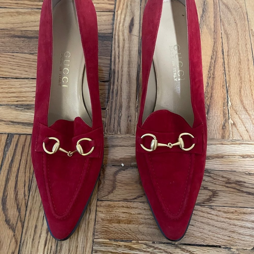 Gucci Vintage Red Suede Kitten Heels